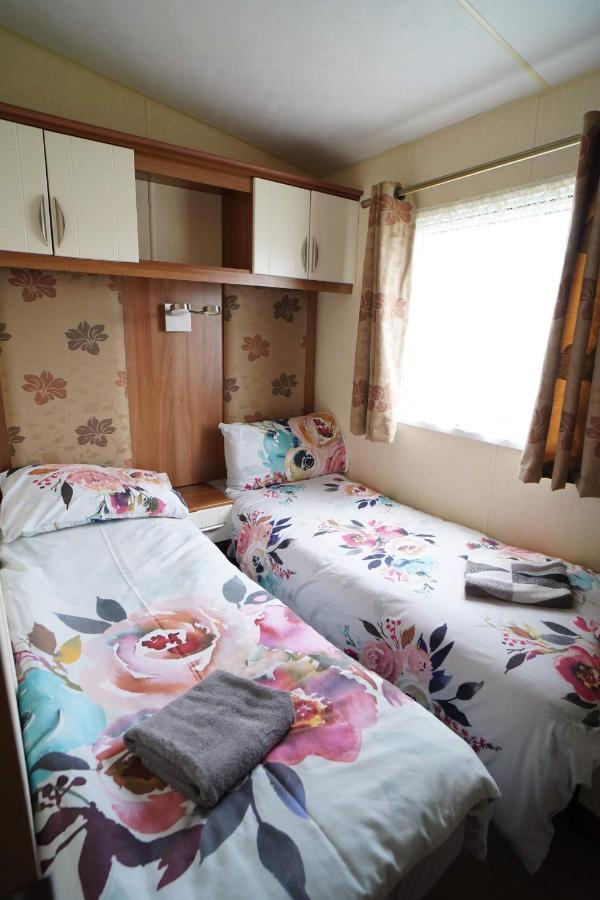 فيلا Manor Park Hunstanton Pets Go Free Linen Included المظهر الخارجي الصورة