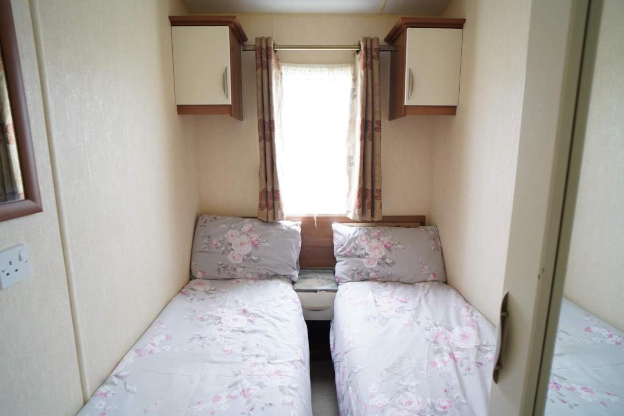 فيلا Manor Park Hunstanton Pets Go Free Linen Included المظهر الخارجي الصورة